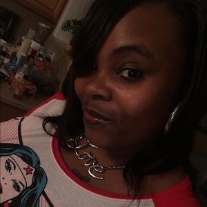 Meet your Posher, Keshia